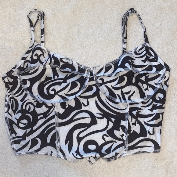 Shein crop top bundle size Small - Picture 2 of 10